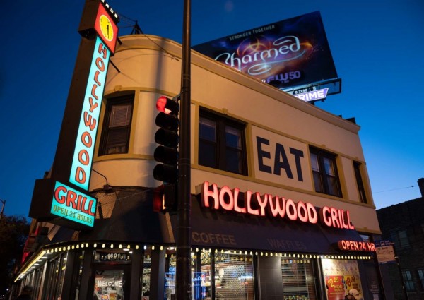 Hollywood-Grill_183-hi