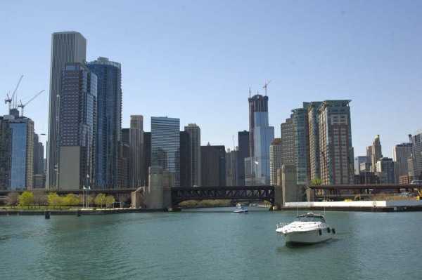 Chicago skyline and river