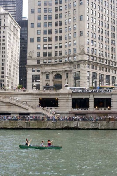 Kayaking on Chicago River