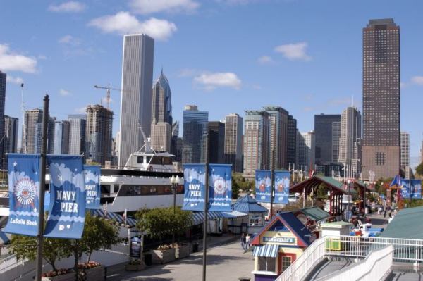 Chicago skyline and Navy Pier