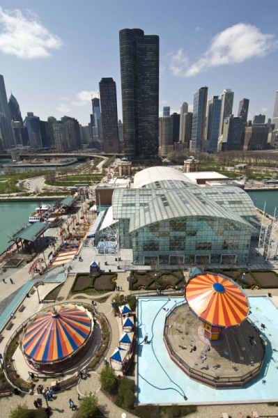 Chicago skyline and Navy Pier