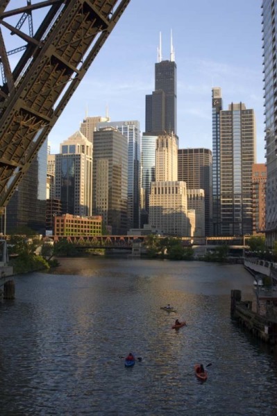 Chicago Skyline and river