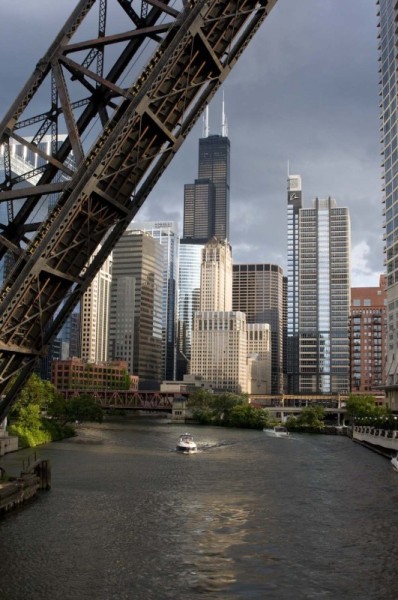 Chicago Skyline and river