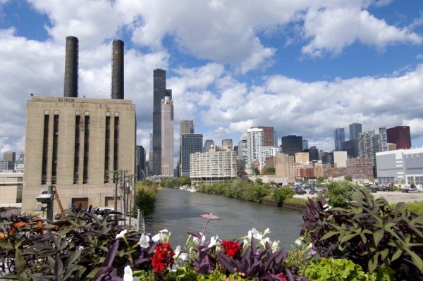 Chicago Skyline from Roosevelt Road with river